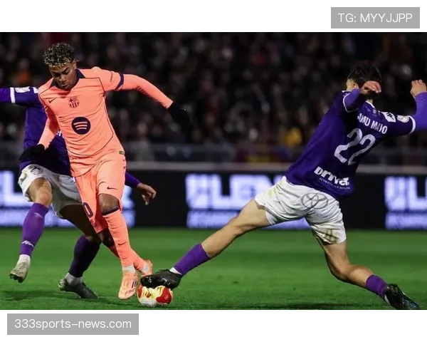 拉什福德近期前插撕防线，接替马夏尔成边路主威胁