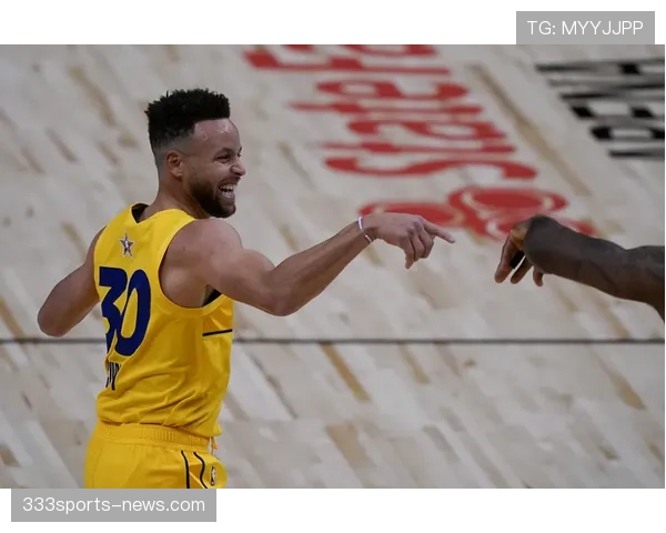 杰伦·布伦森利用挡拆拉开空位提升得分效率明显超过队内其他后卫