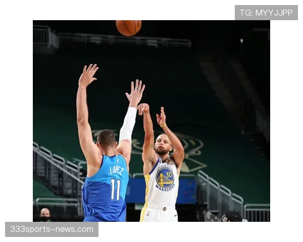 相较以往单打，威金斯依托库里吸引无球切入提升进攻效率